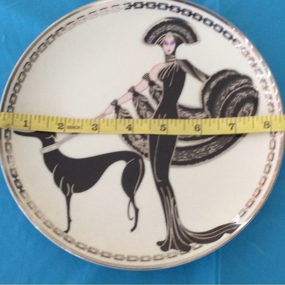 House of Ert’e Symphony in Black Fine Porcelain The Franklin Mint - Picture 2 of 4